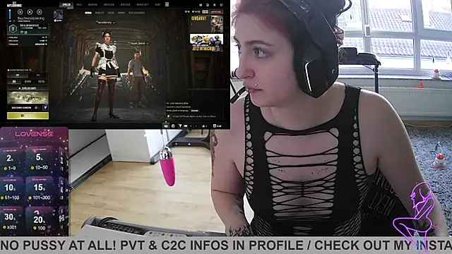 Snapshot of Gamergirl-Linela chatting on March 19, 4:55 pm Gamergirl-Linela online show from March 19, 4:55 pm