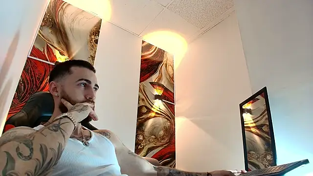 Luke davis01 online show from April 8, 1:00 pm