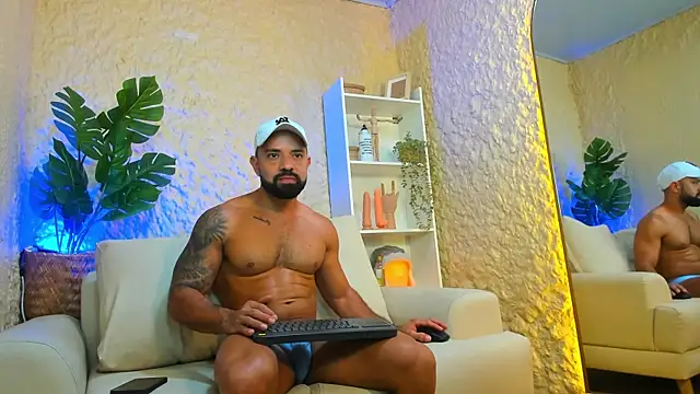 Snapshot of Maofenix chatting on February 19, 9:14 pm Maofenix online show from February 19, 9:14 pm