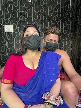 Snapshot of busy_kolkata chatting on May 12, 5:26 am busy kolkata online show from May 12, 5:26 am
