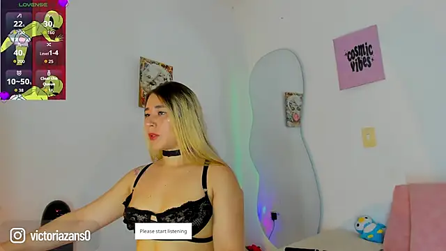 Vickyallien online show from April 21, 4:12 pm