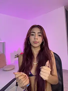 Mirandaa Rogers online show from March 26, 7:08 pm