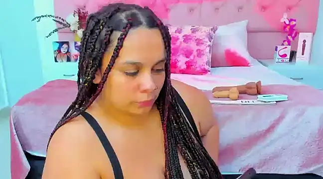 KourtneyEvans online show from February 6, 6:24 pm