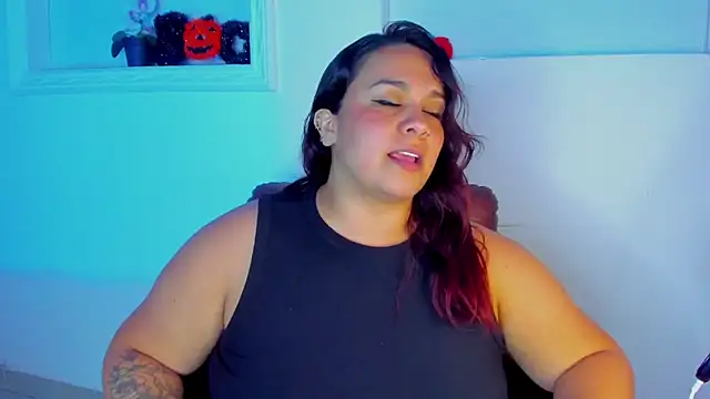 KourtneyEvans online show from October 23, 3:33 pm