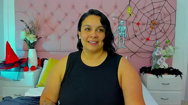 KourtneyEvans online show from November 1, 8:55 pm