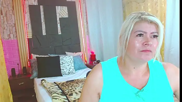 Herlys Texas online show from February 17, 10:47 pm