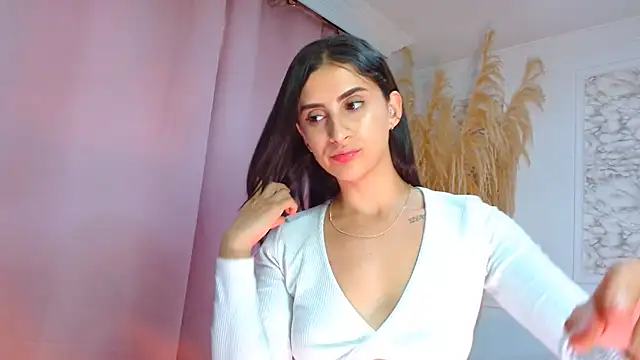 Danella houston online show from June 8, 6:19 pm