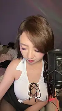 Hannababy  online show from February 10, 1:59 pm