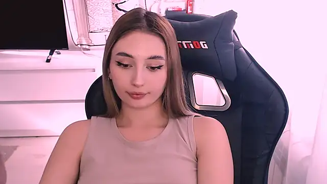 beauty blonde online show from September 19, 7:10 am