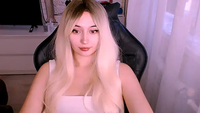 beauty blonde online show from October 19, 1:17 am