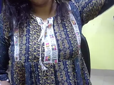 Your cutiepie  online show from October 27, 4:16 am