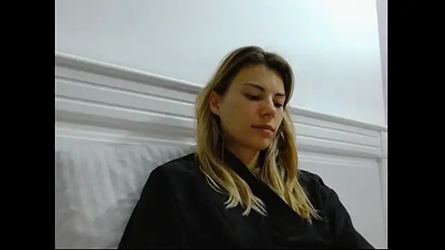 Goddess Lia online show from February 6, 3:48 am