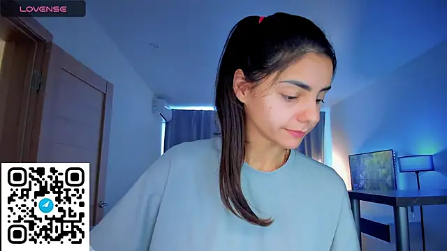 EmiliaZen online show from September 14, 12:37 pm