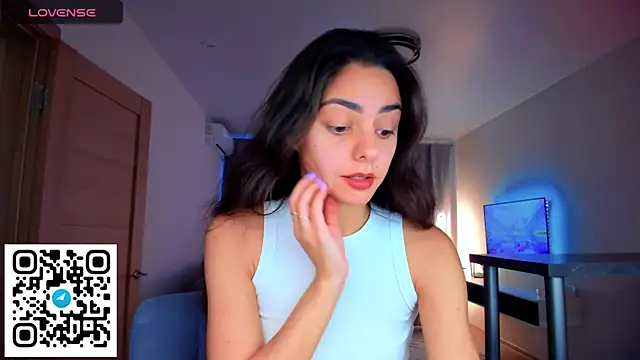 EmiliaZen online show from September 25, 2:10 pm