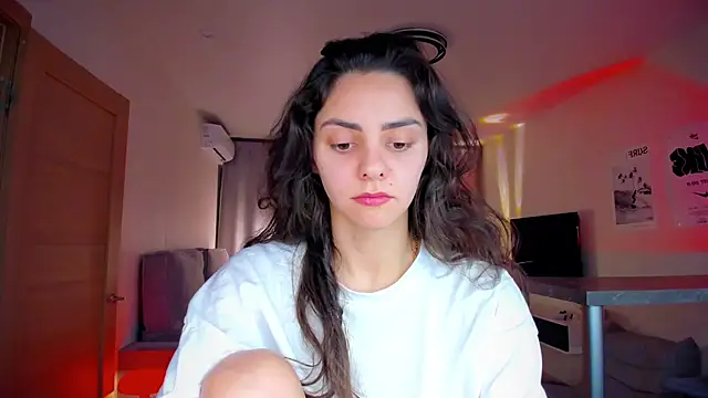 EmiliaZen online show from March 21, 9:07 pm