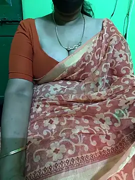 Snapshot of niiveditha chatting on March 9, 9:02 am niiveditha online show from March 9, 9:02 am