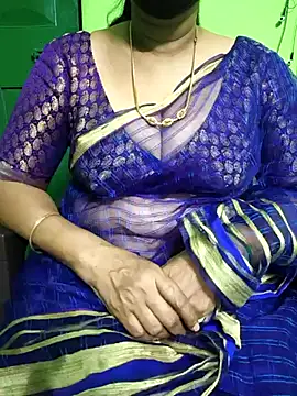 Snapshot of niiveditha chatting on March 15, 10:55 pm niiveditha online show from March 15, 10:55 pm