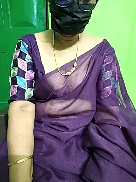 Snapshot of niiveditha chatting on March 23, 3:54 am niiveditha online show from March 23, 3:54 am