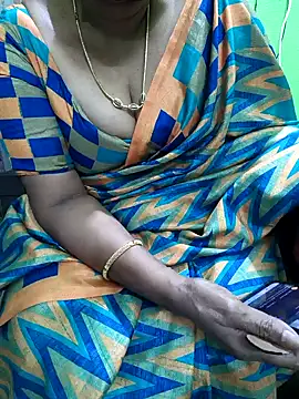 Snapshot of niiveditha chatting on September 20, 3:57 pm niiveditha online show from September 20, 3:57 pm