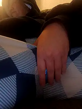 Snapshot of NoLubricantNeeded chatting on October 22, 6:29 pm NoLubricantNeeded online show from October 22, 6:29 pm