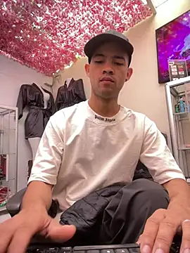 Twink X online show from February 17, 2:04 pm