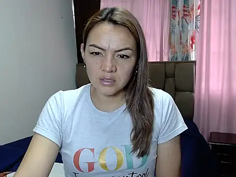 PenelopeMist online show from February 23, 6:27 pm