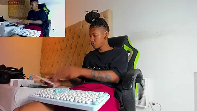 Snapshot of blackdirty420 chatting on September 8, 6:40 pm blackdirty420 online show from September 8, 6:40 pm