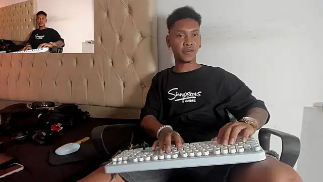 Snapshot of blackdirty420 chatting on September 14, 9:36 pm blackdirty420 online show from September 14, 9:36 pm