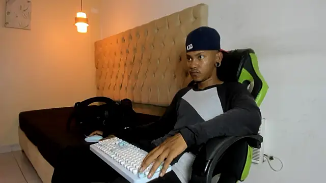 blackdirty420 online show from March 4, 3:51 pm