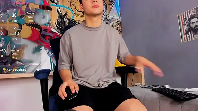 Sebastian Phoenix online show from March 8, 3:17 am