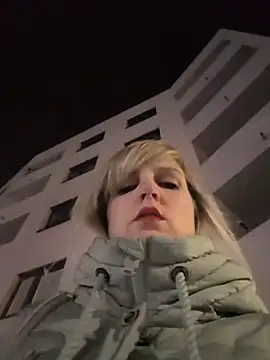 Sexybiene969 online show from December 17, 5:08 pm