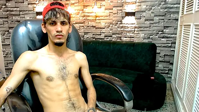 Snapshot of Dirty_Kingg chatting on February 9, 12:06 am Dirty Kingg online show from February 9, 12:06 am