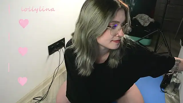 lollylina online show from March 9, 8:52 pm