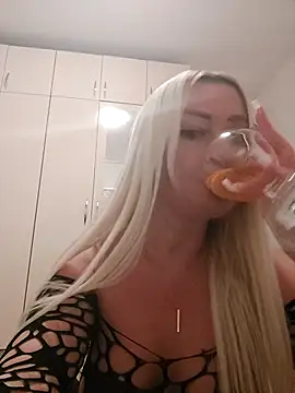 visnjica online show from November 15, 10:26 pm