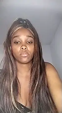 Snapshot of moree_Queen chatting on February 15, 2:11 pm moree Queen online show from February 15, 2:11 pm