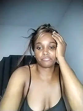 Snapshot of moree_Queen chatting on February 16, 9:59 pm moree Queen online show from February 16, 9:59 pm