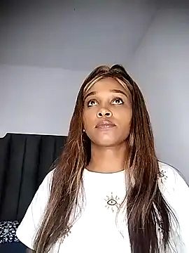 Snapshot of moree_Queen chatting on February 18, 7:41 pm moree Queen online show from February 18, 7:41 pm