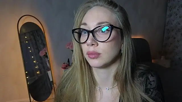 Engel 13 online show from December 4, 1:31 pm