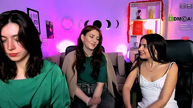 catherine kitty online show from April 7, 7:25 pm