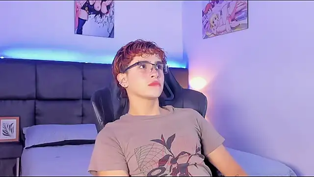 Aiiden 15 online show from September 27, 1:16 pm