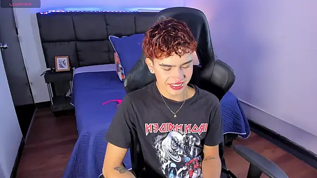 Aiiden 15 online show from November 27, 12:40 pm