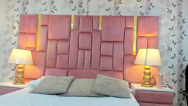 ArianaFranco online show from April 21, 2:34 pm