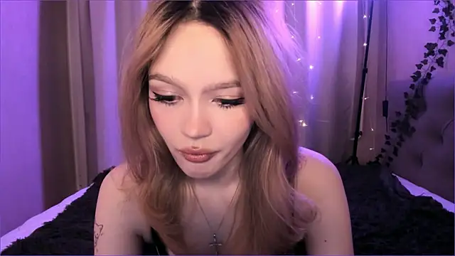 MiaRanki online show from March 22, 10:24 pm