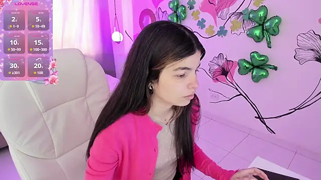 Isabela Fiorelli online show from March 31, 1:00 pm