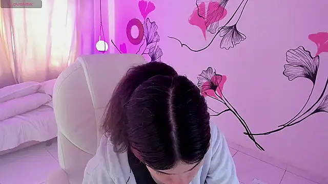 Snapshot of Isabela_Fiorelli chatting on May 2, 1:49 pm Isabela Fiorelli online show from May 2, 1:49 pm