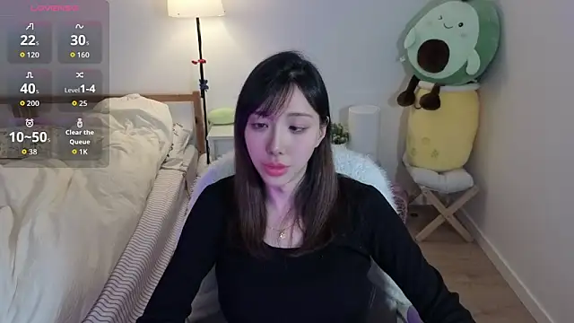 joycemilka online show from April 8, 12:05 pm