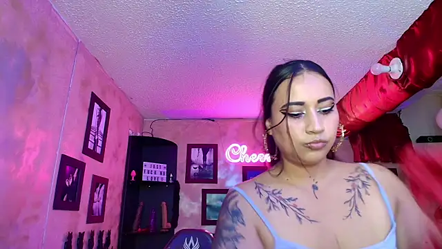 cherryy bombshelll online show from September 15, 4:51 pm