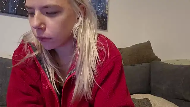 Snapshot of ademandjulia chatting on November 14, 8:29 pm ademandjulia online show from November 14, 8:29 pm