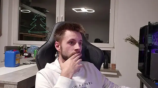 Snapshot of ademandjulia chatting on February 3, 9:09 pm ademandjulia online show from February 3, 9:09 pm