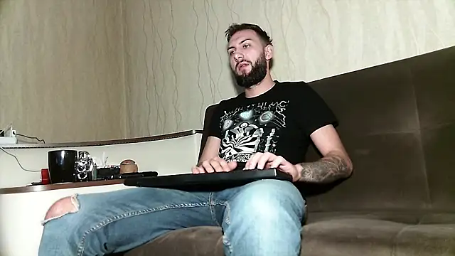 Snapshot of JamieNoxus chatting on March 2, 10:56 am JamieNoxus online show from March 2, 10:56 am